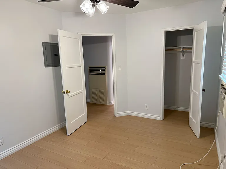 4125 1/2 W Toluca Lake Ave #4123-1/2 — Photo 19