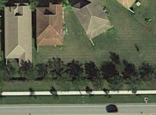 85 Mulberry Grove Rd, West Palm Beach, FL 33411