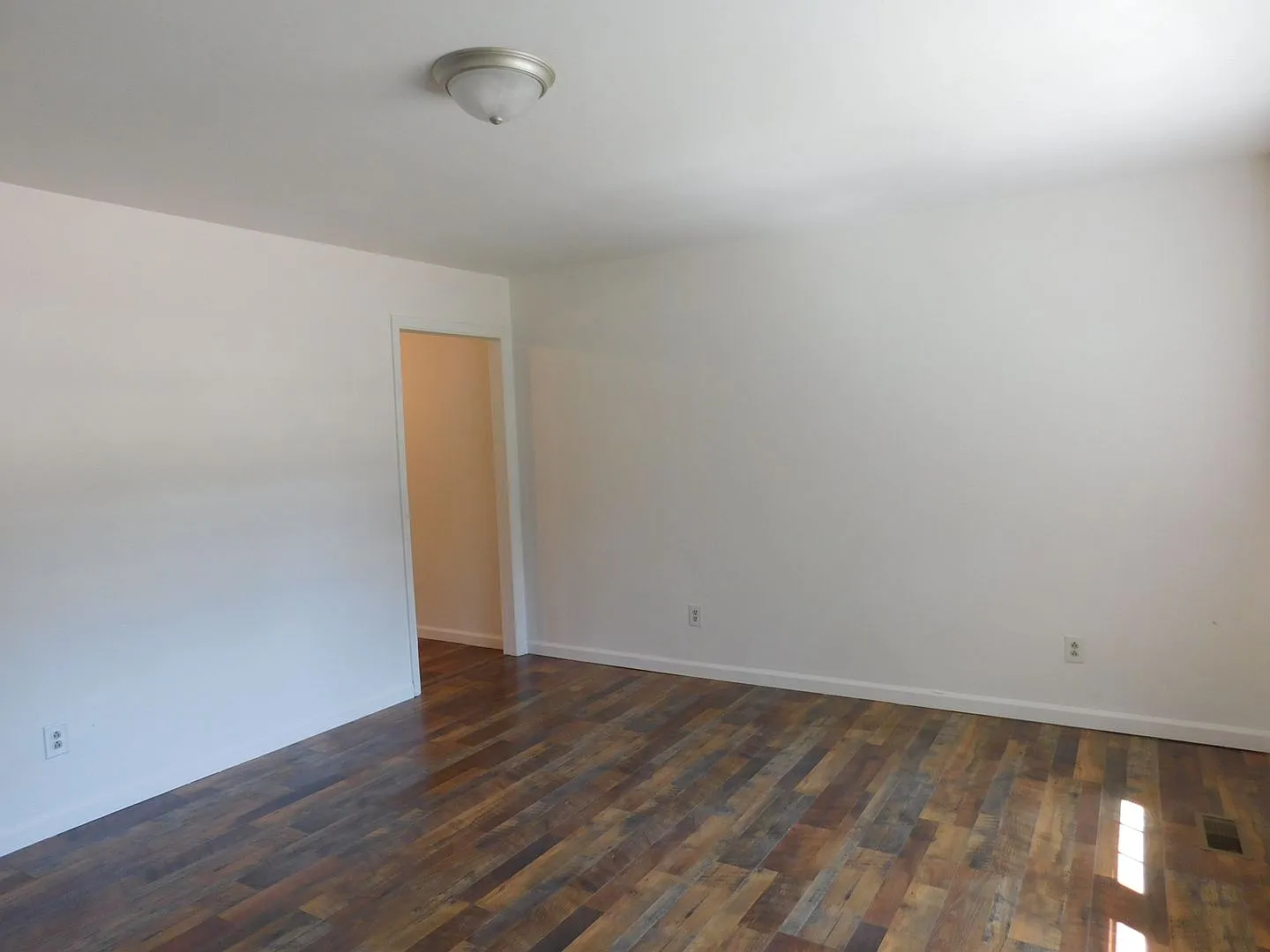 4004 Brandywine Drive conveniently located between Historic New Bern & MCAS Cherry Point! — Photo 4