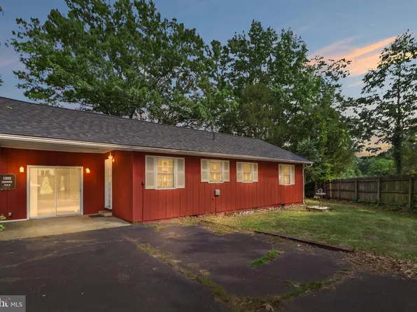 434 Mattox Ave, Colonial Beach, VA 22443