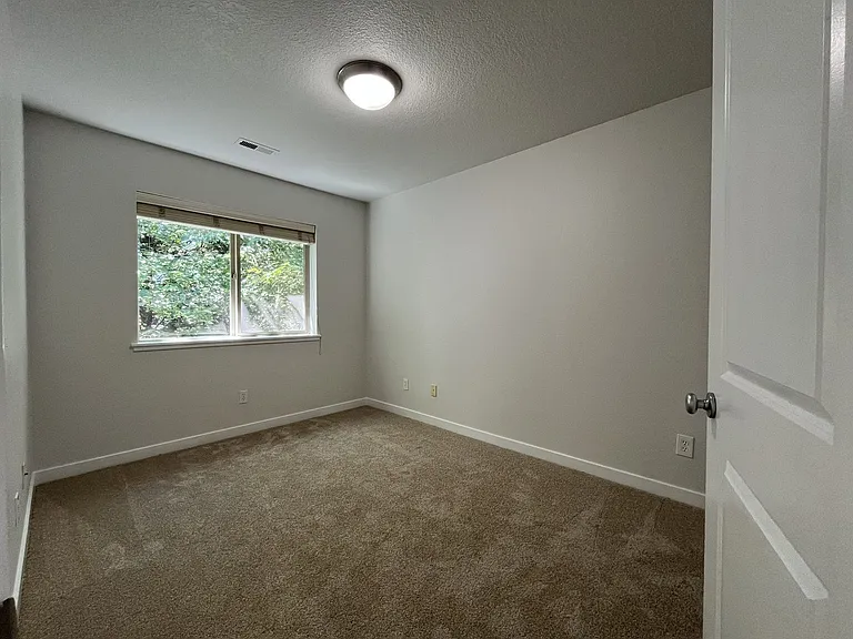16012 NW Centine Ln — Photo 28