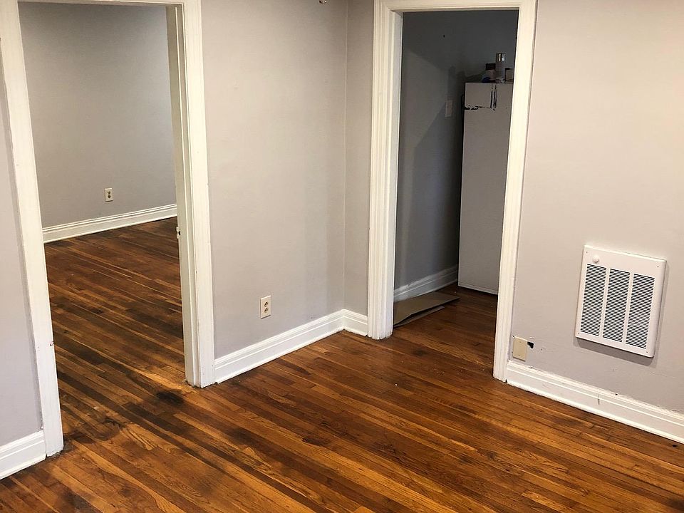 1st image of 281 Lincoln Ave #200
