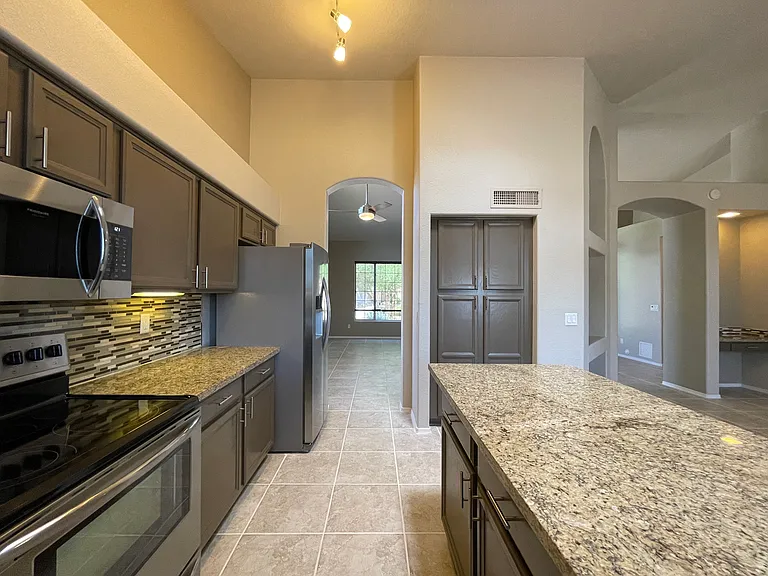 20390 N 54th Ave — Photo 15