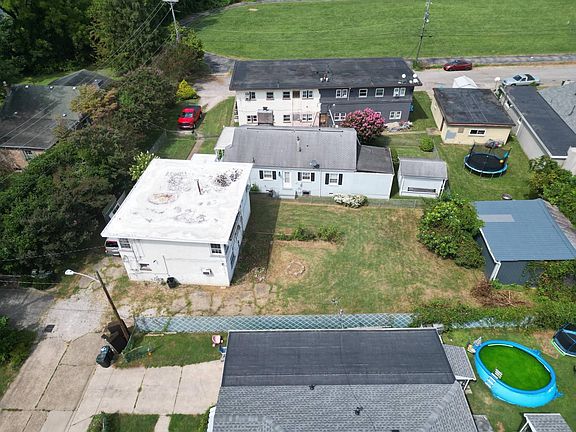 5th image of 2518 Myers Ave