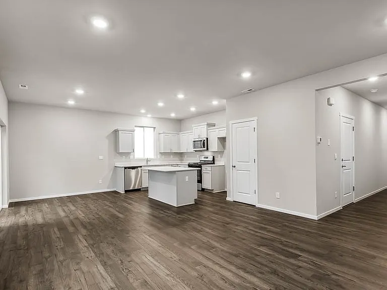 1441 SW Fielder Pl — Photo 13