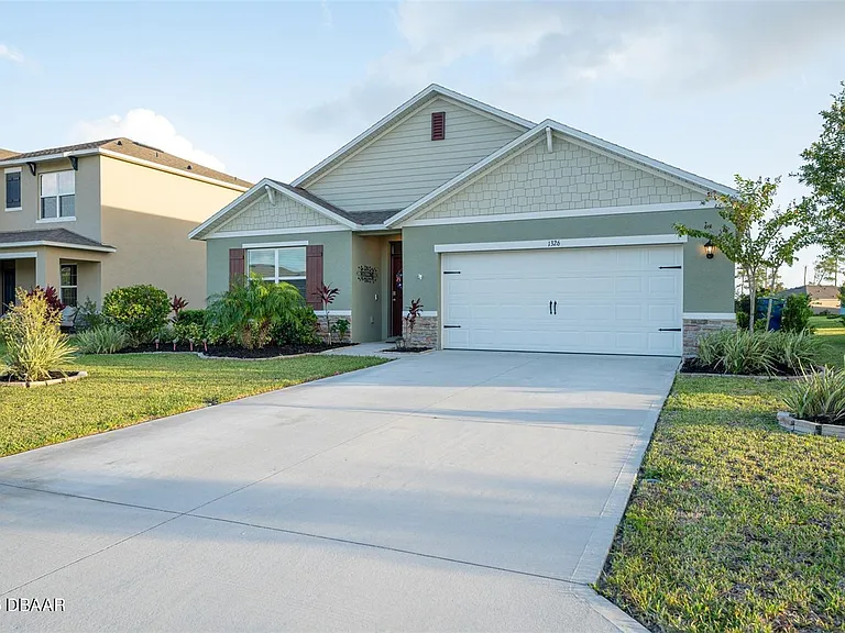 1326 Middle Lake Dr — Photo 31