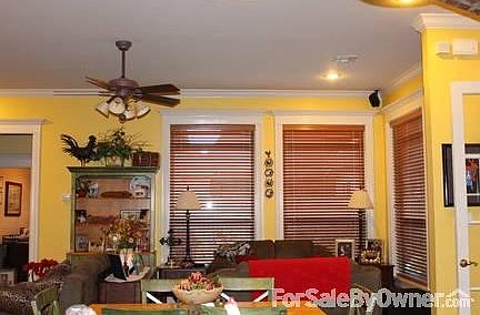 3rd image of 108 Kentville Cir