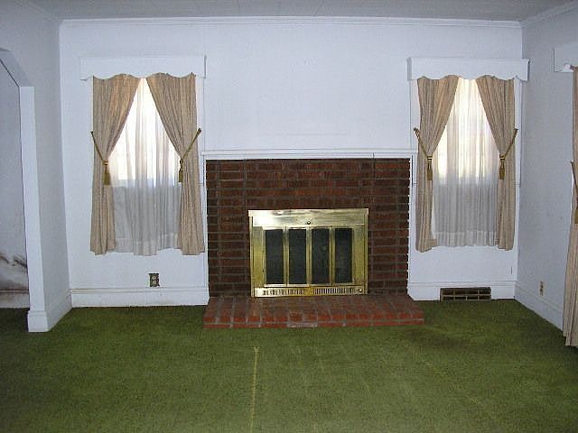 2nd image of 1216 Patterson St