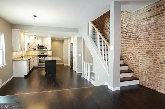 231 N Chester St — Photo 13