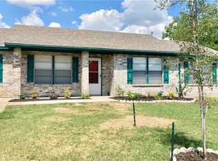 804 Dumas Dr, Bryan, TX 77803