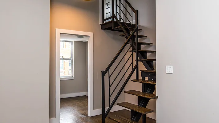 Rented by Nooklyn NYC LLC | media 31