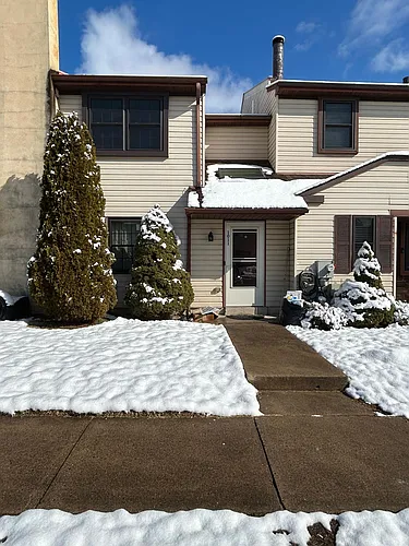 1011 Princeton Pl Photo 1
