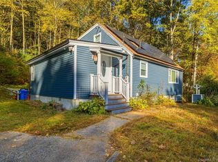 50 Reardon Rd, North Grosvenordale, CT 06255