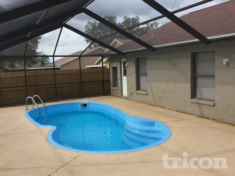 2025 Helm Ln — Photo 9