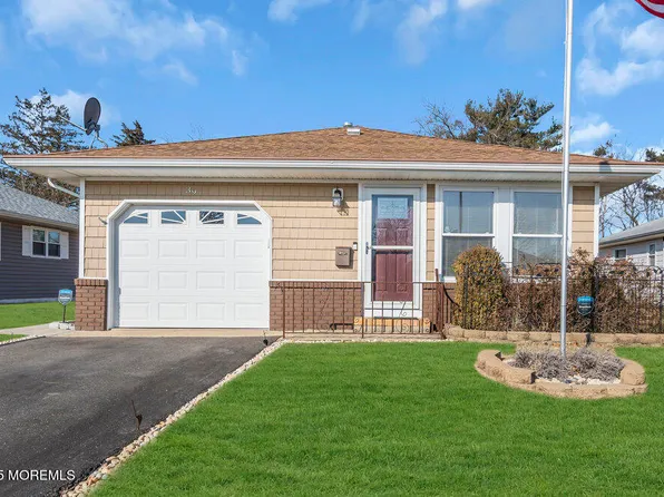 39 Saint David Drive, Toms River, NJ 08757