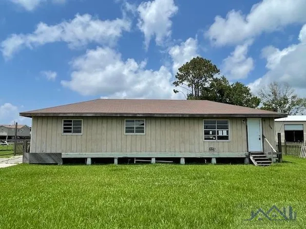 114 Pellegrin St, Chauvin, LA 70344