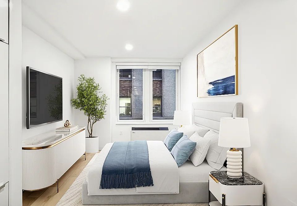 1st image of 20 Broad St #2305