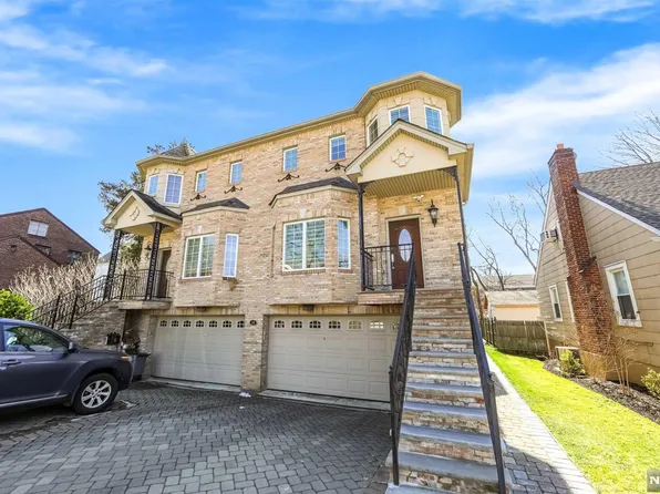 18B E Oakdene Ave #B, Palisades Park, NJ 07650