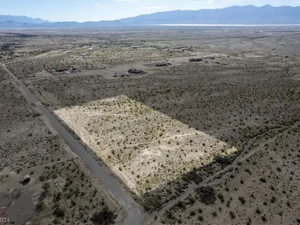 9130 S Hilva Ave, Pahrump, NV 89061