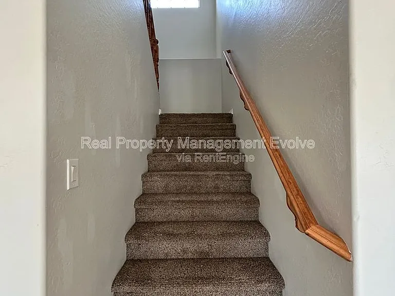 9707 S 45th Ave — Photo 33