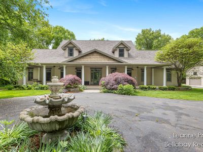 1020 E Woodlawn Ave, Hastings, MI, 49058