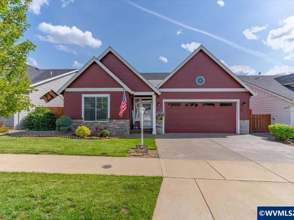 2744 Cherry Blossom Dr NW, Salem, OR 97304