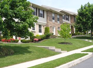 6975 New Oxford Rd APT F, Harrisburg, PA 17112