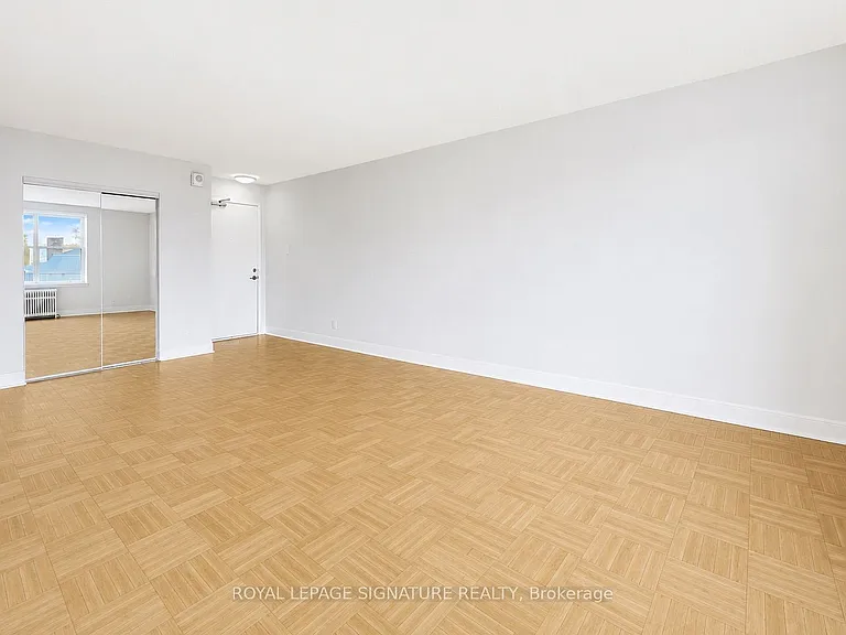 1545 Bathurst St #402 — Photo 5