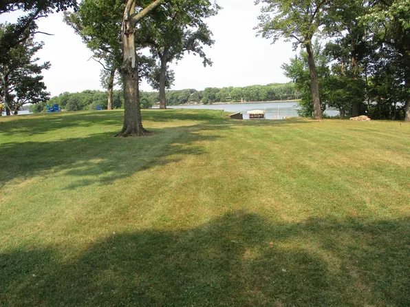 35223 N Huron Rd, Emmetsburg, IA 50536