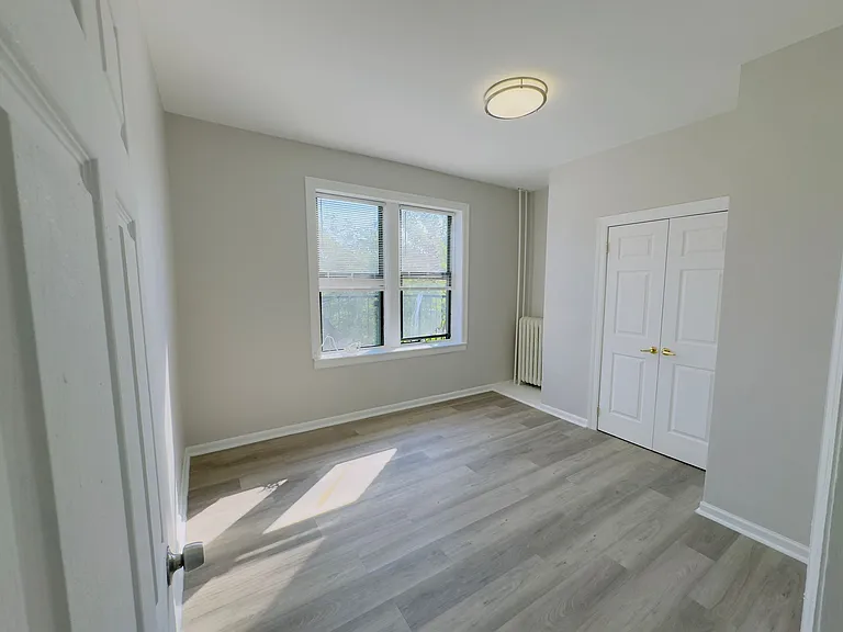 225 Academy St #31E — Photo 7