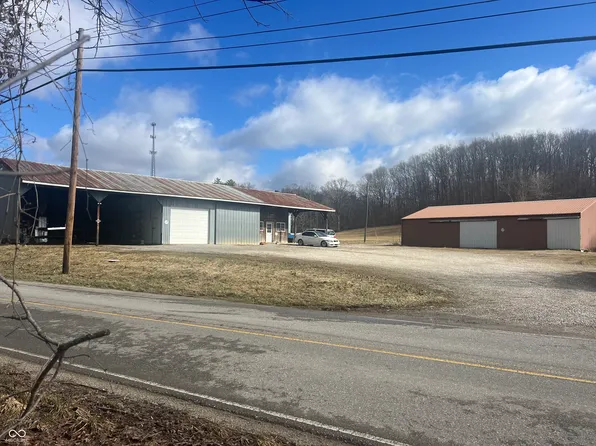 1335 Greasy Creek Rd, Nashville, IN 47448