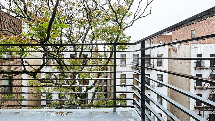 Rented by Nooklyn NYC LLC | media 35