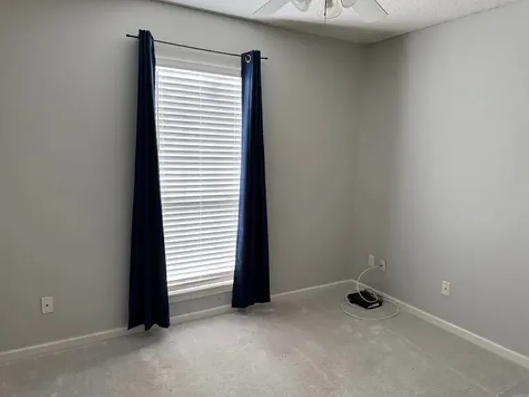 20 Shaded Oaks Dr — Photo 7