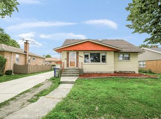 5329 Oak Center Dr, Oak Lawn, IL