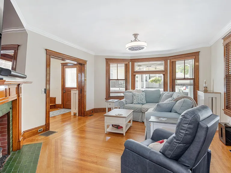 8 Bush St — Photo 18