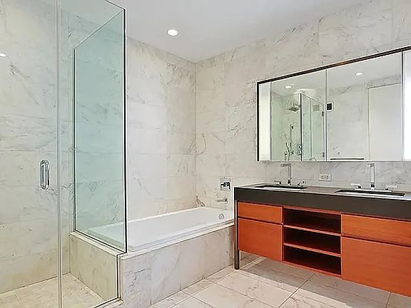 5th image of 75 Wall St APT 24M