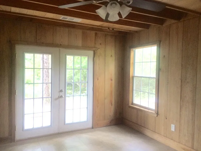 170 Green Rd #L1 — Photo 4