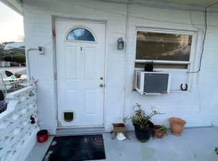 15 Tropical Dr, Boynton Beach, FL 33435