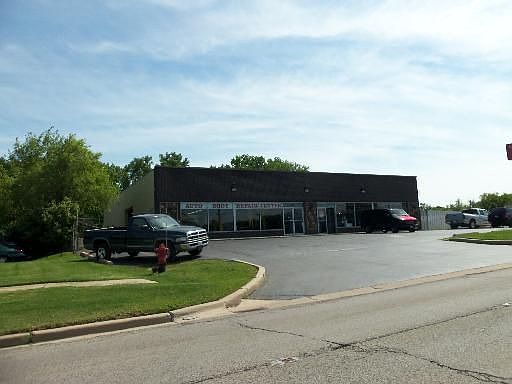 1st image of 3185 Ogden Ave
