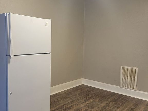 4th image of 812 N Mulberry St #3