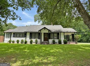 558 Macedonia Rd, Newnan, GA 30263