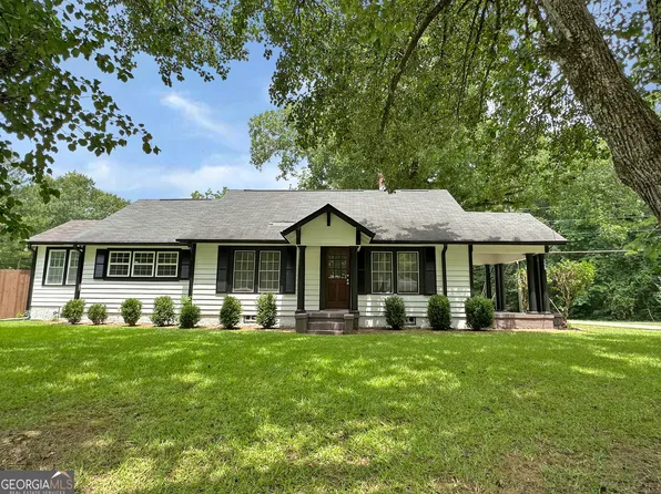 558 Macedonia Rd, Newnan, GA 30263