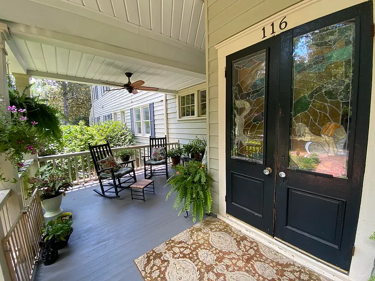 116 W 5th South St #B — Photo 2