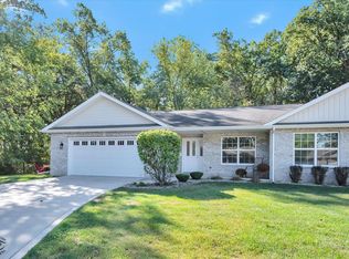 5401 Maggie Mae Ct, Crown Point, IN 46307