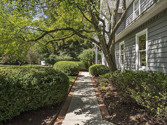 5th image of 5040 Sunbury Rd