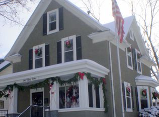 1002 3rd St E, Saint Paul, MN 55106