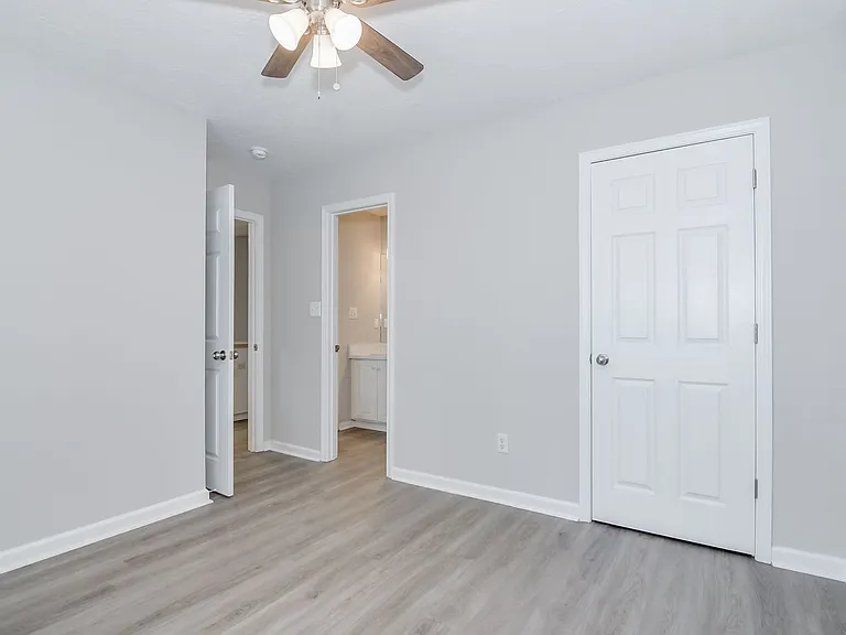 425 Long Needle Cir — Photo 19
