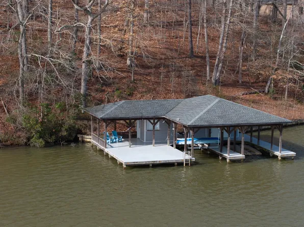 77 Christopher Ct, Mineral, VA 23117