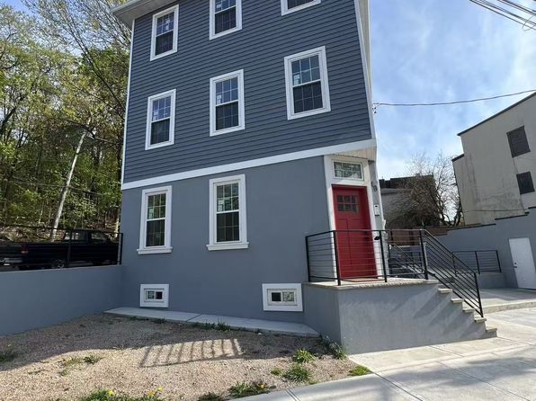40 Cassidy Pl FLOOR 2