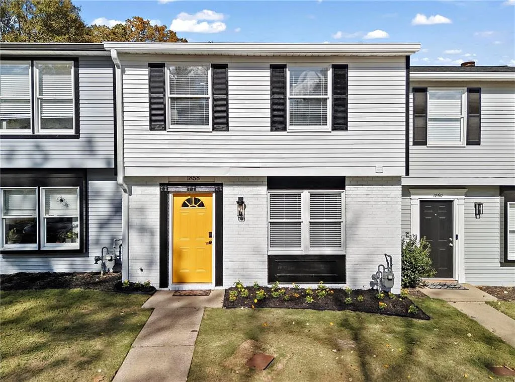 2 bed, 2.5 bath, 1220 sqft, $3,850 — Photo 1